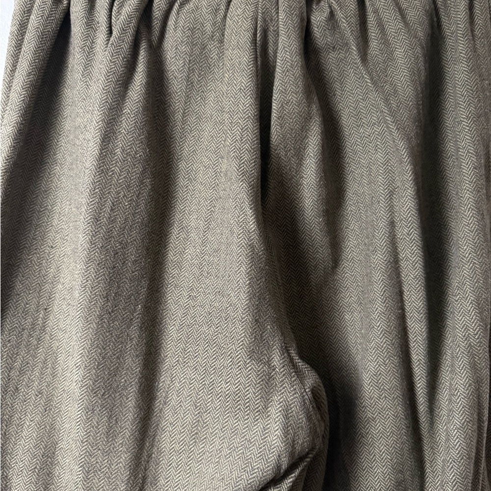 Liz Claiborne Women's Herringbone Gray Pants - Picture 4 of 4
